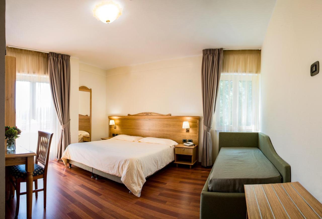Hotel Park 108 Sport&Wellness ลอริกา ภายนอก รูปภาพ
